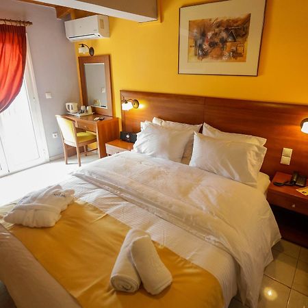 Mirabel Citycenter Hotel Argostóli Extérieur photo