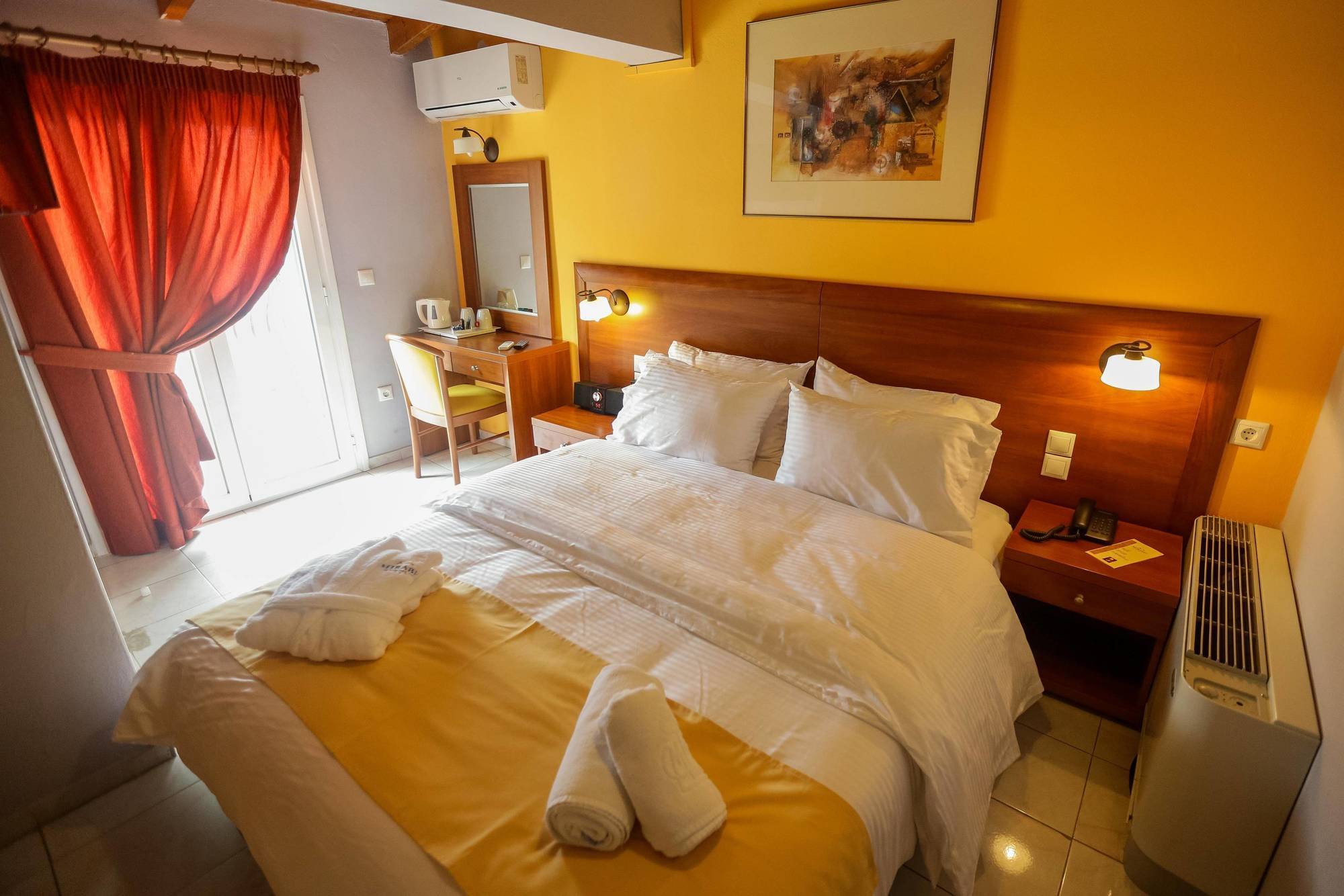Mirabel Citycenter Hotel Argostóli Extérieur photo